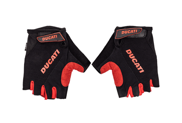 Gloves for E-Bikes and E-Scooters